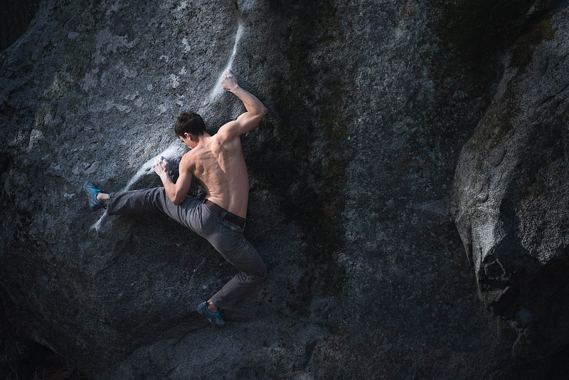 Leavenworth Bouldering in Icicle Canyon, Leavenworth, Washington on Jolie V10 with KAYA climbing GPS guidebook by Drew Schick and Kelly Sheridan.