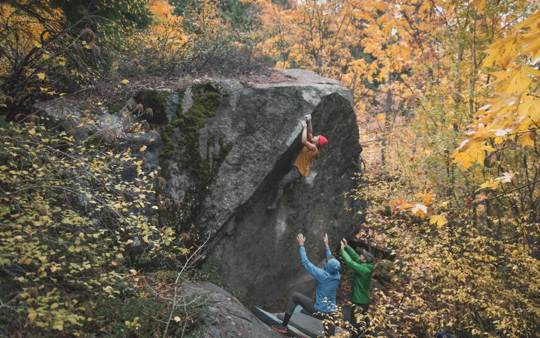 Leavenworth Bouldering in Icicle Canyon Leavenworth, Washington on WAS V8 with KAYA climbing GPS guidebook by Drew Schick and Kelly Sheridan